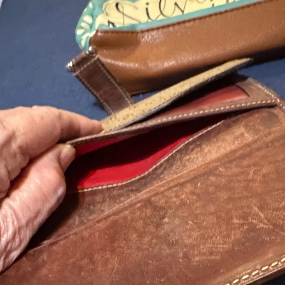 Dooney & Bourke Tan Monogram Wallet - Picture 4 of 6